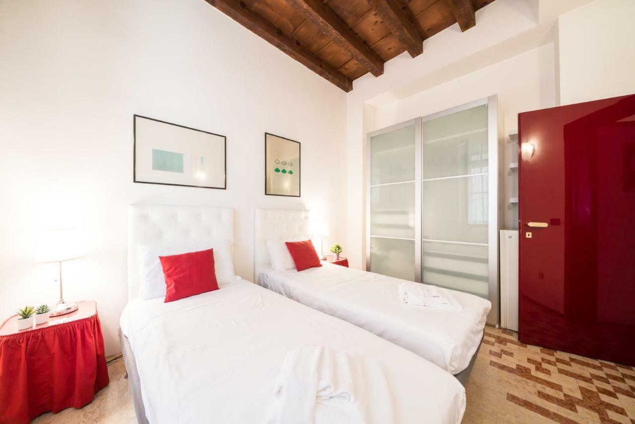Bright Apartments Verona - Borsari Historical Екстер'єр фото